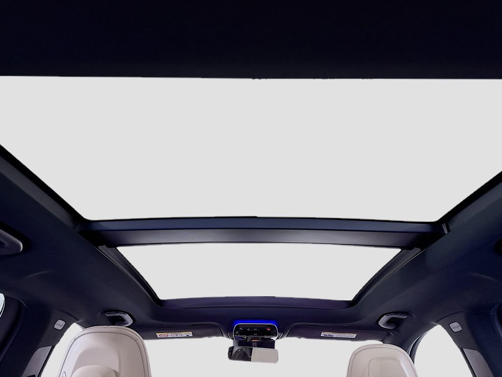 Used 2024 Mercedes-Benz GLC 300 4MATIC image 21