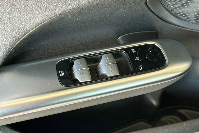 Certified 2022 Mercedes-Benz C 300 Sedan image 12