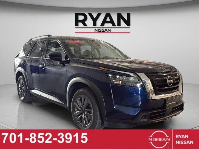 Certified 2024 Nissan Pathfinder SV AWD/4WD image 1