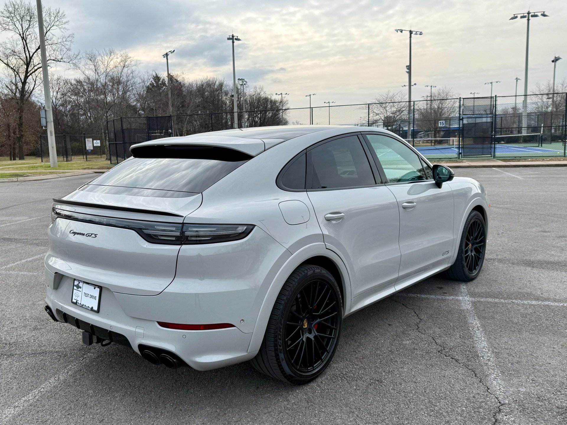 Used 2022 Porsche Cayenne GTS image 3