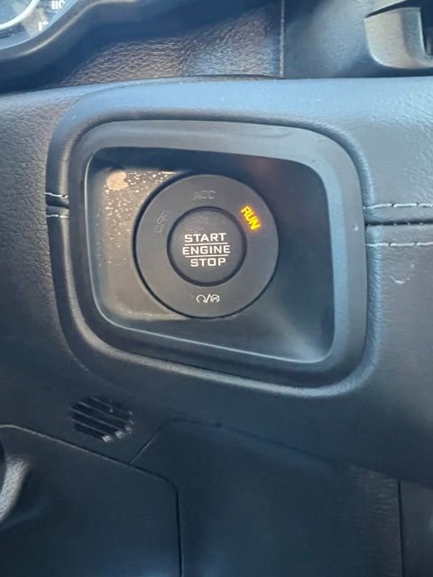 Used 2025 Jeep Wrangler Unlimited Rubicon w/ XTREMEE 35" Tire Package image 12