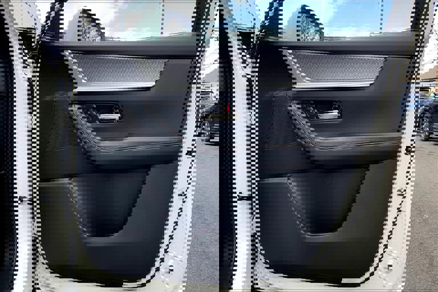 Used 2024 MAZDA CX-90 3.3 Turbo S w/ Premium Package image 23