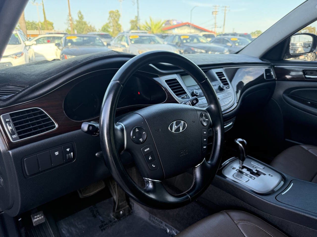 Used 2012 Hyundai Genesis 3.8 image 17