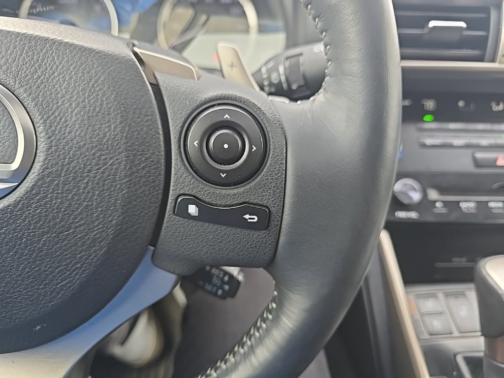 Used 2014 Lexus IS 250 AWD w/ Navigation Package image 13
