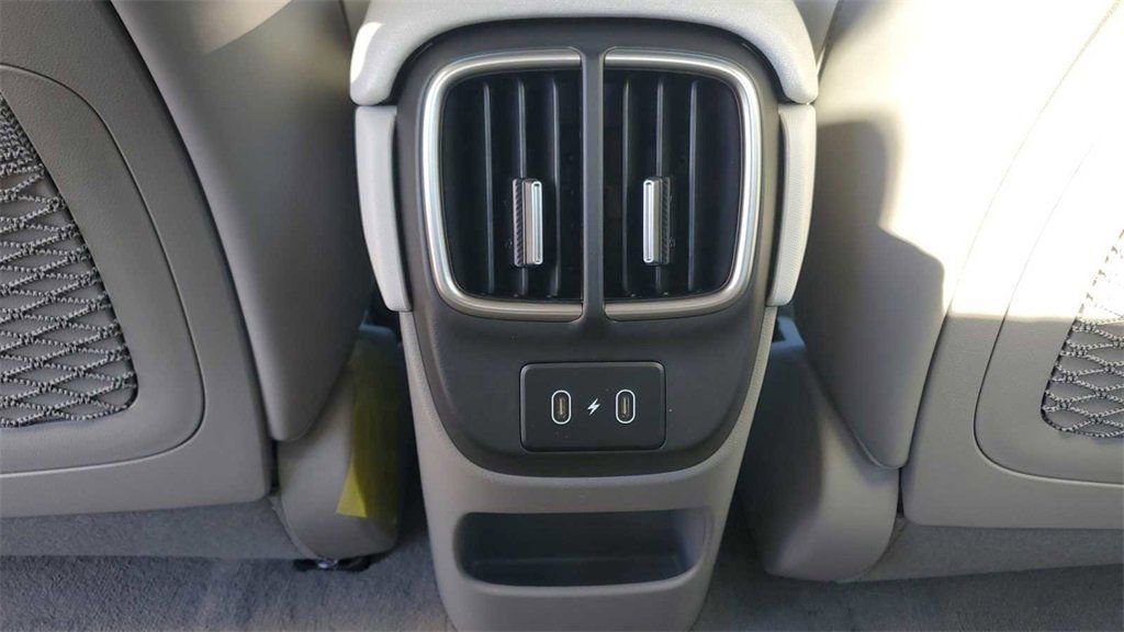 New 2025 Hyundai Ioniq 6 SEL image 16