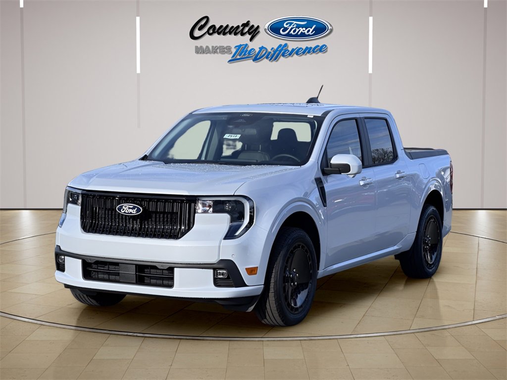 New 2026 Ford Maverick Lobo image 2