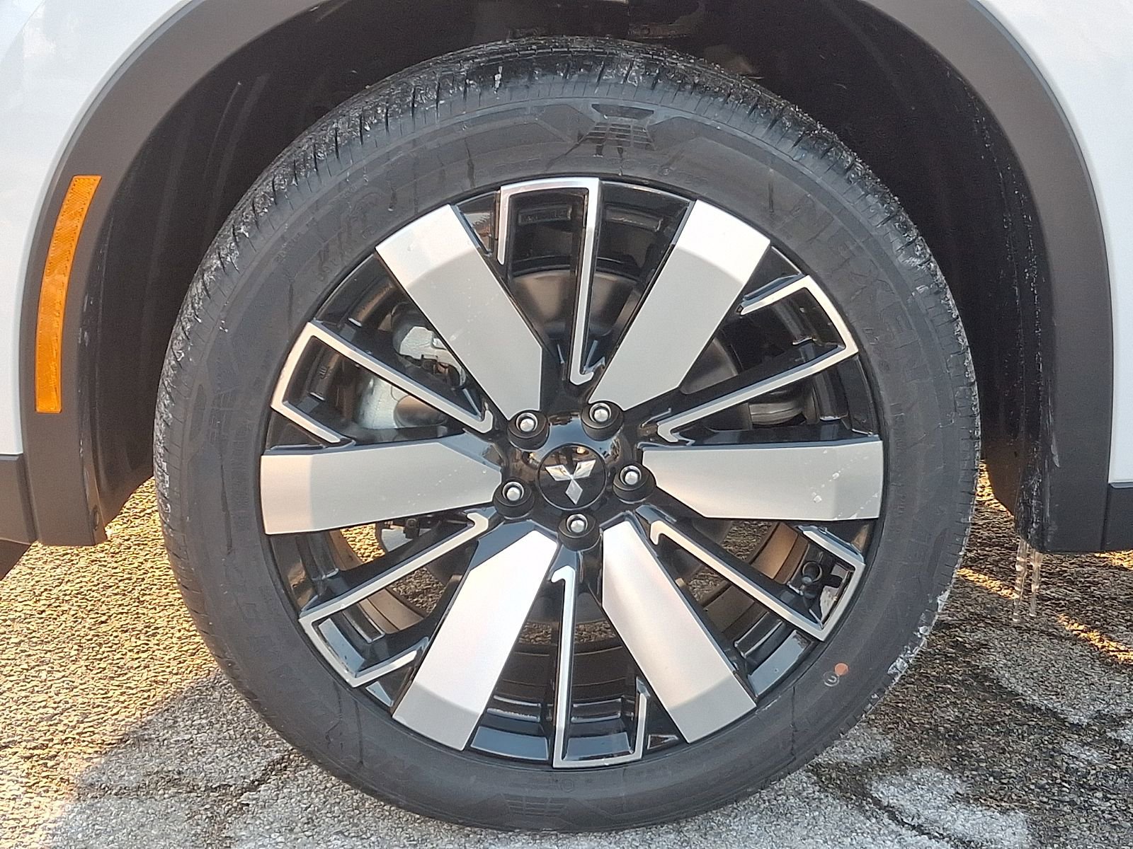 New 2026 Mitsubishi Outlander SE AWD/4WD image 8