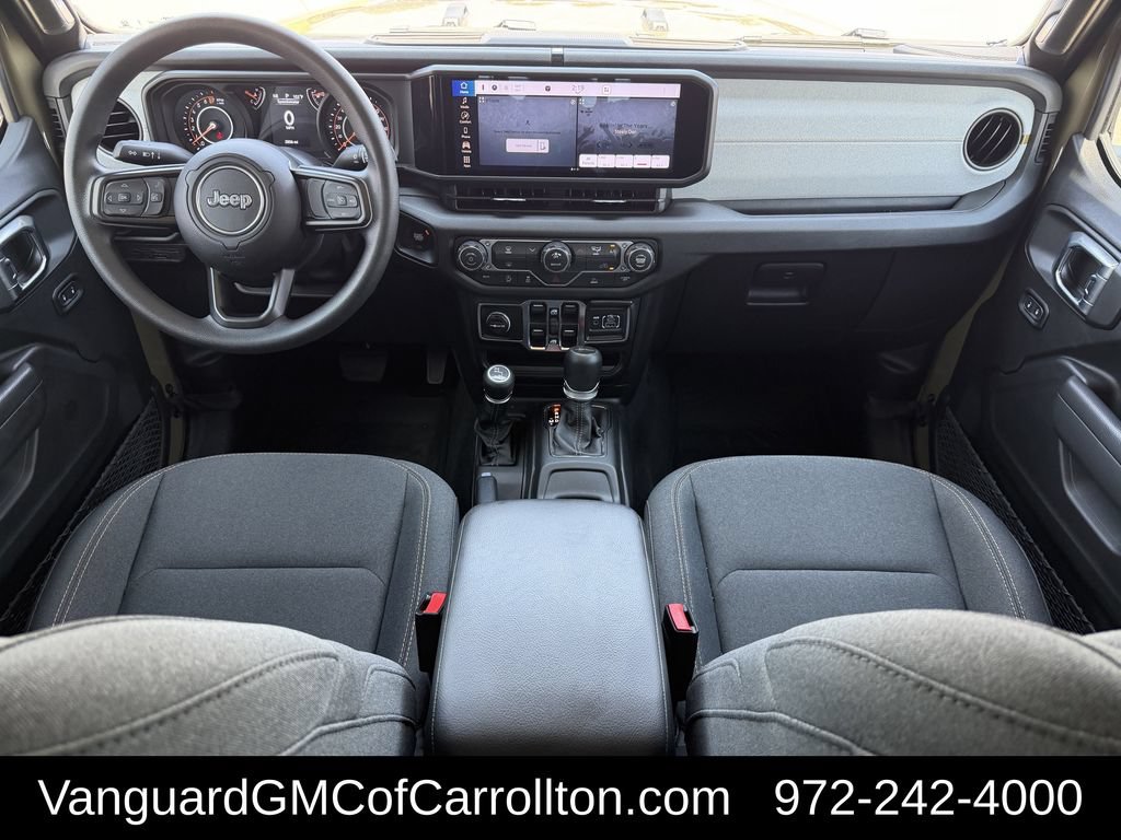 Used 2026 Jeep Gladiator Sport AWD/4WD image 12