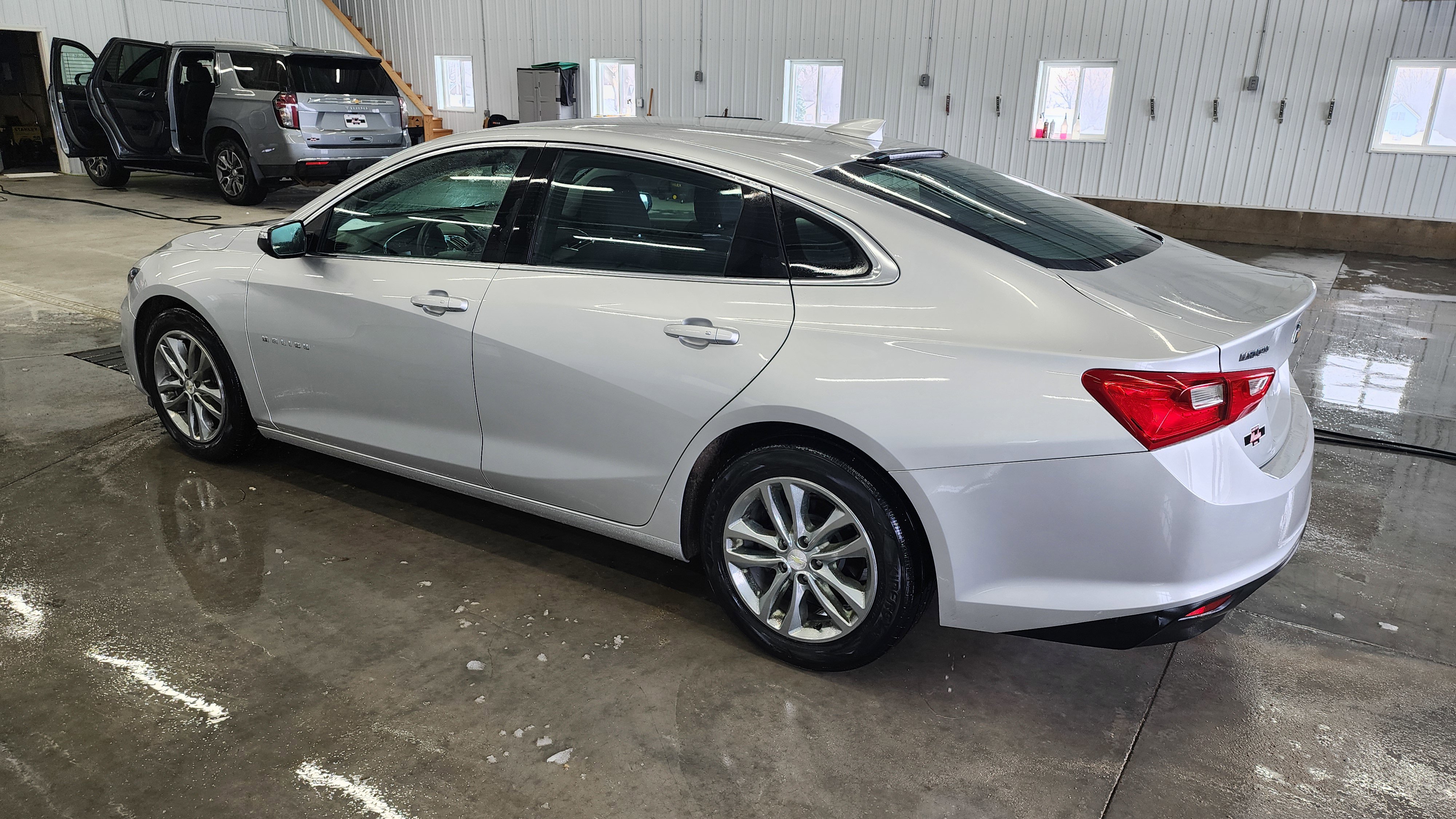 Used 2017 Chevrolet Malibu LT image 6