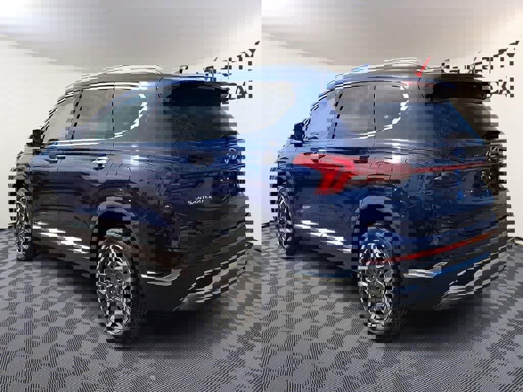 Used 2023 Hyundai Santa Fe Limited image 6