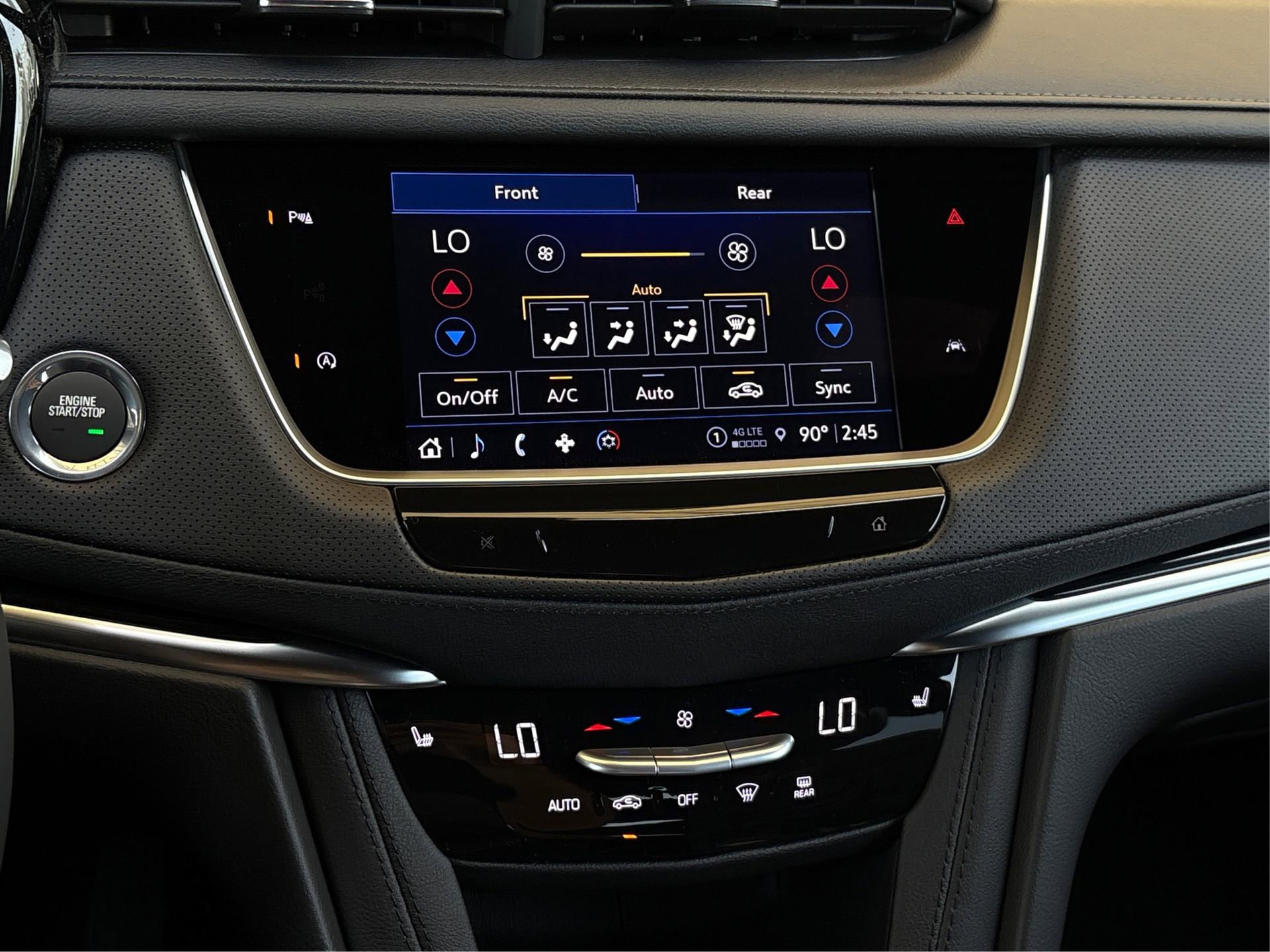 New 2025 Cadillac XT6 Luxury image 26