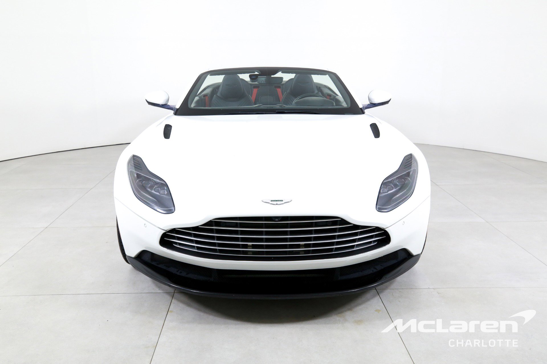 Used 2020 Aston Martin DB11 Volante RWD image 5