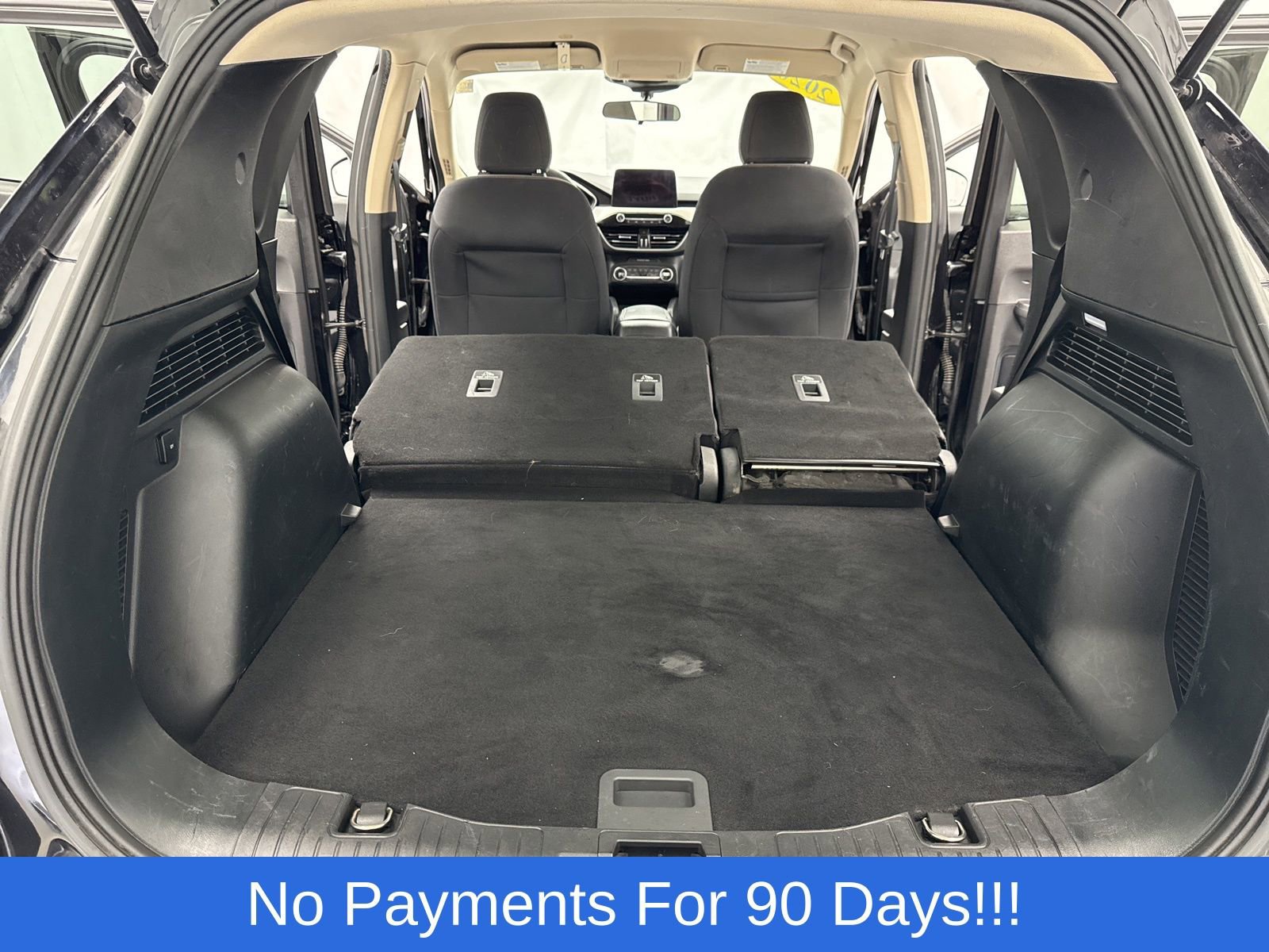 Used 2020 Ford Escape SE image 39