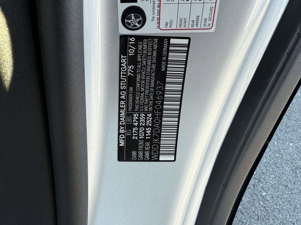 Used 2017 Mercedes-Benz SL 550 image 32