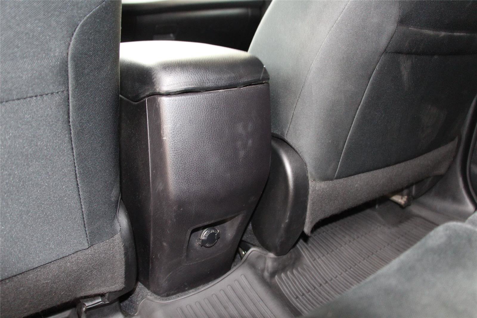 Used 2016 Toyota RAV4 LE image 25