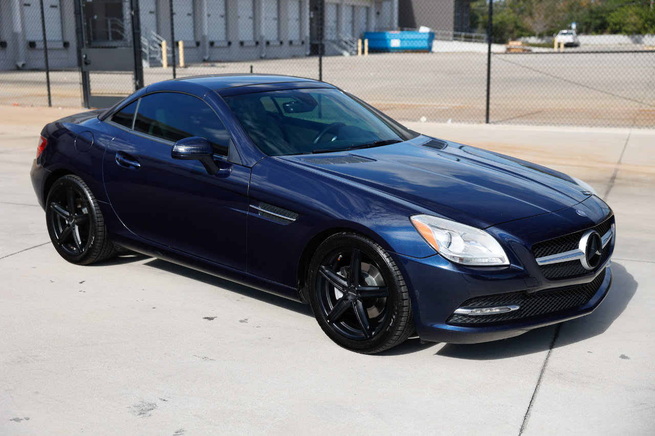 Used 2014 Mercedes-Benz SLK 250 image 17