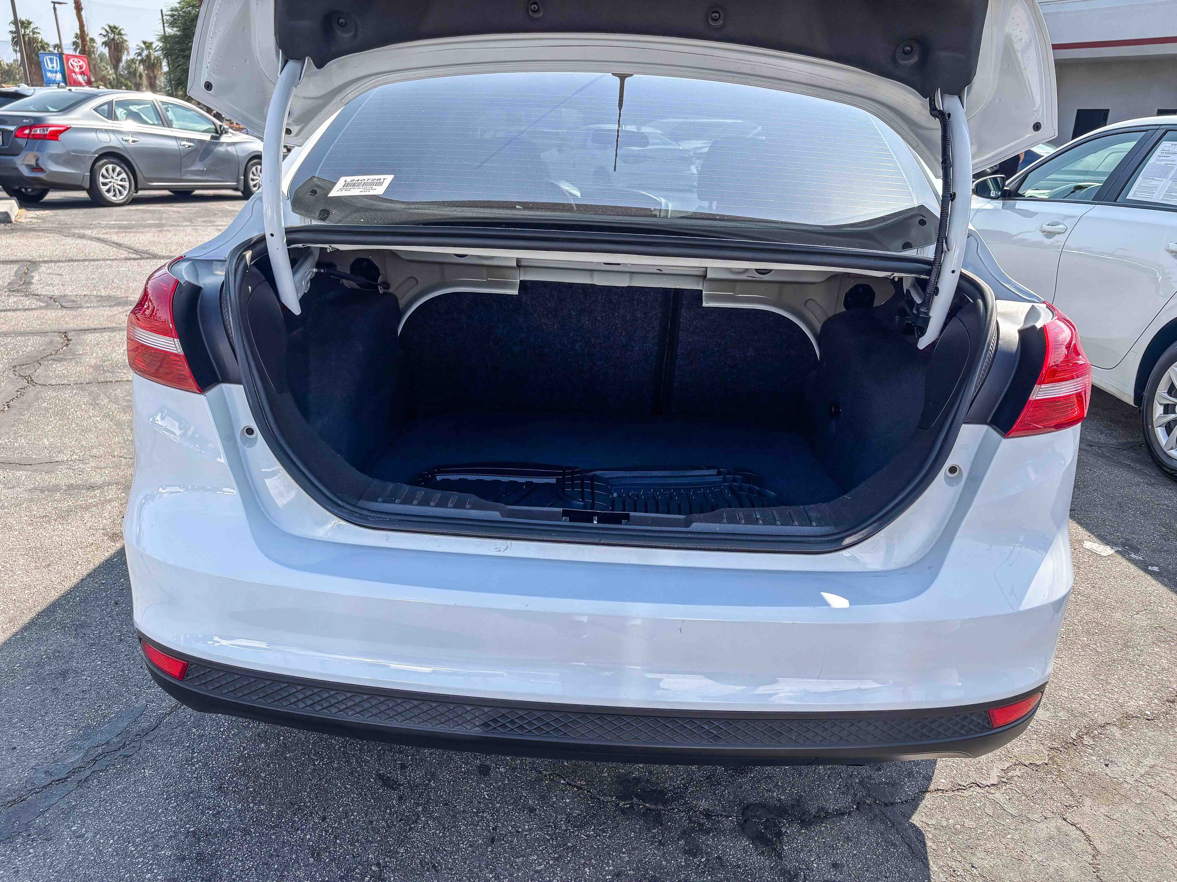 Used 2017 Ford Focus SE FWD image 13
