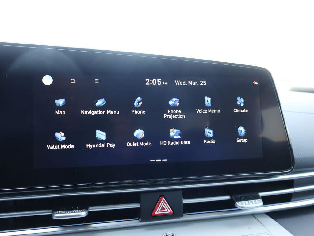 New 2026 Hyundai Elantra Limited image 35