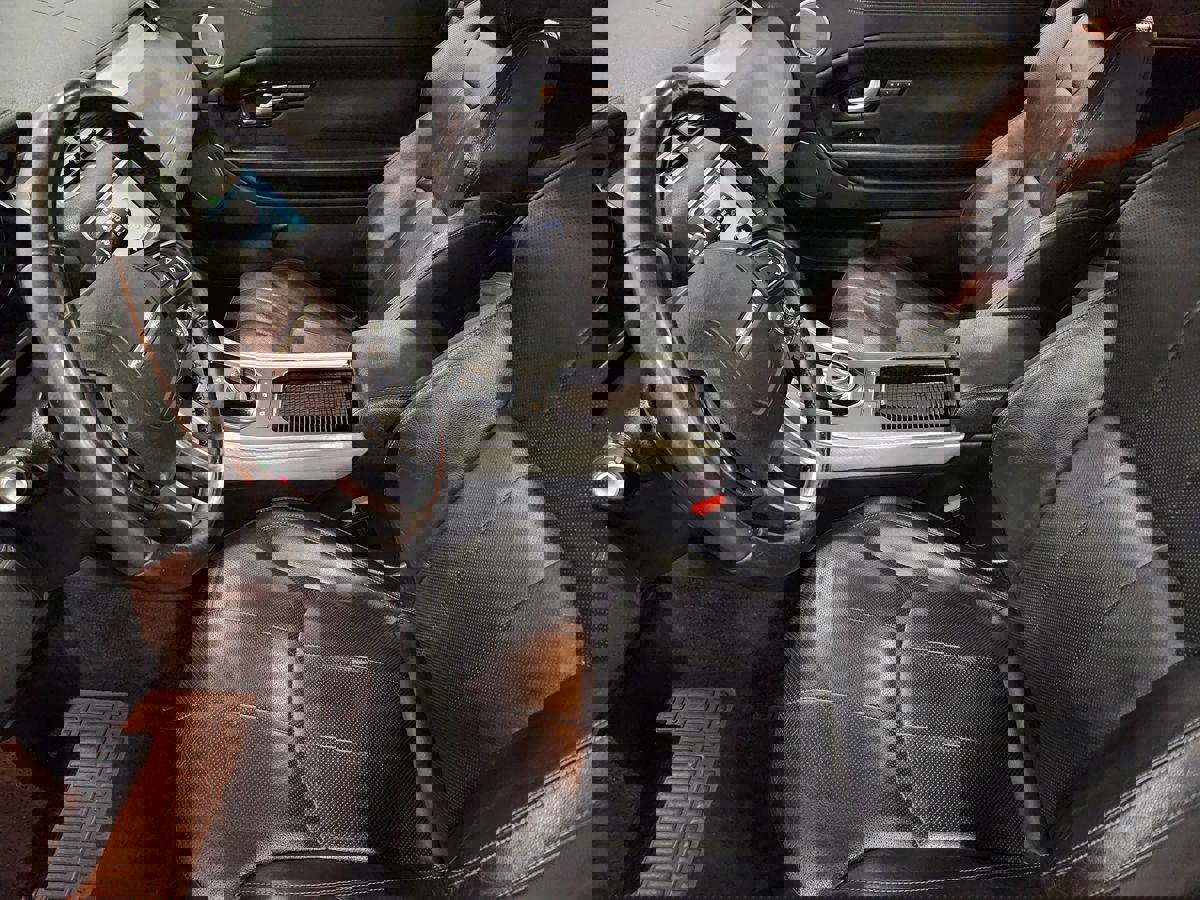 Used 2016 Land Rover Range Rover Evoque SE Premium image 30