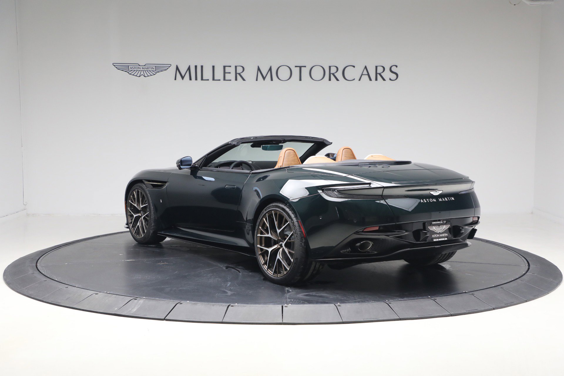 New 2026 Aston Martin DB12 Convertible RWD image 5