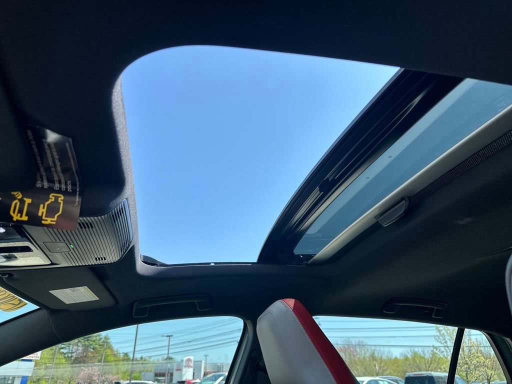 New 2025 Volkswagen GTI SE image 21