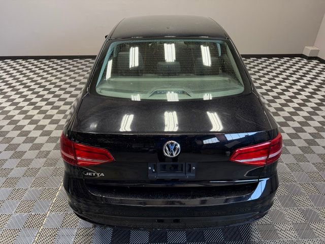 Used 2015 Volkswagen Jetta S image 11