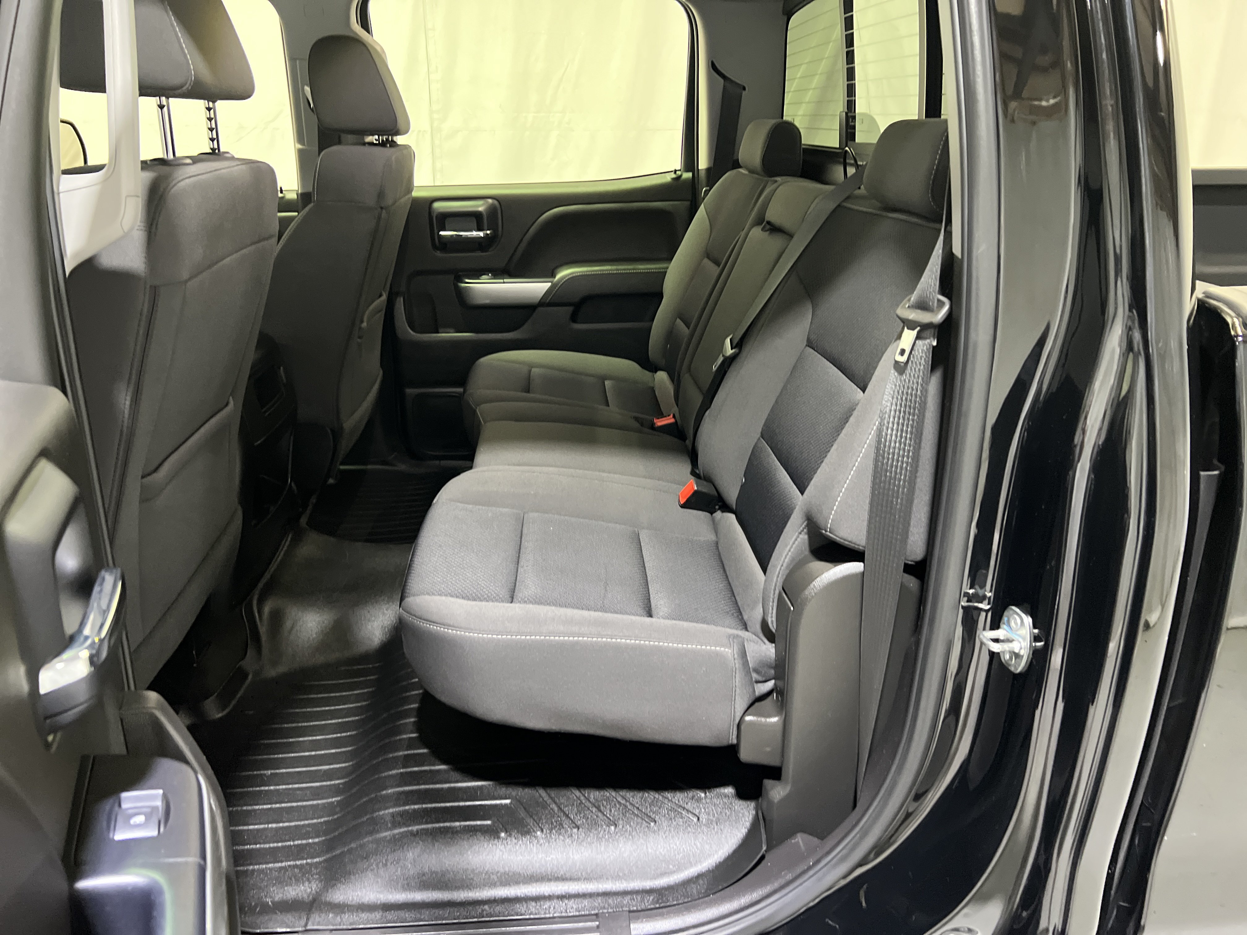 Used 2018 Chevrolet Silverado 1500 LT w/ All Star Edition AWD/4WD image 16