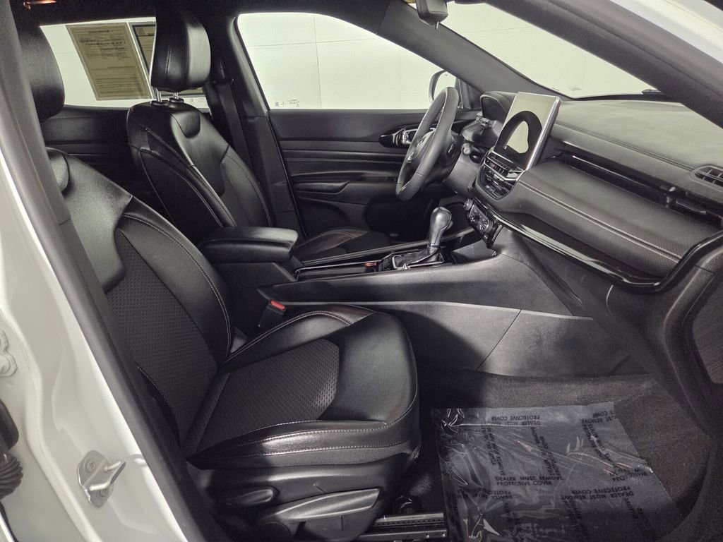 Certified 2023 Jeep Compass Altitude image 32