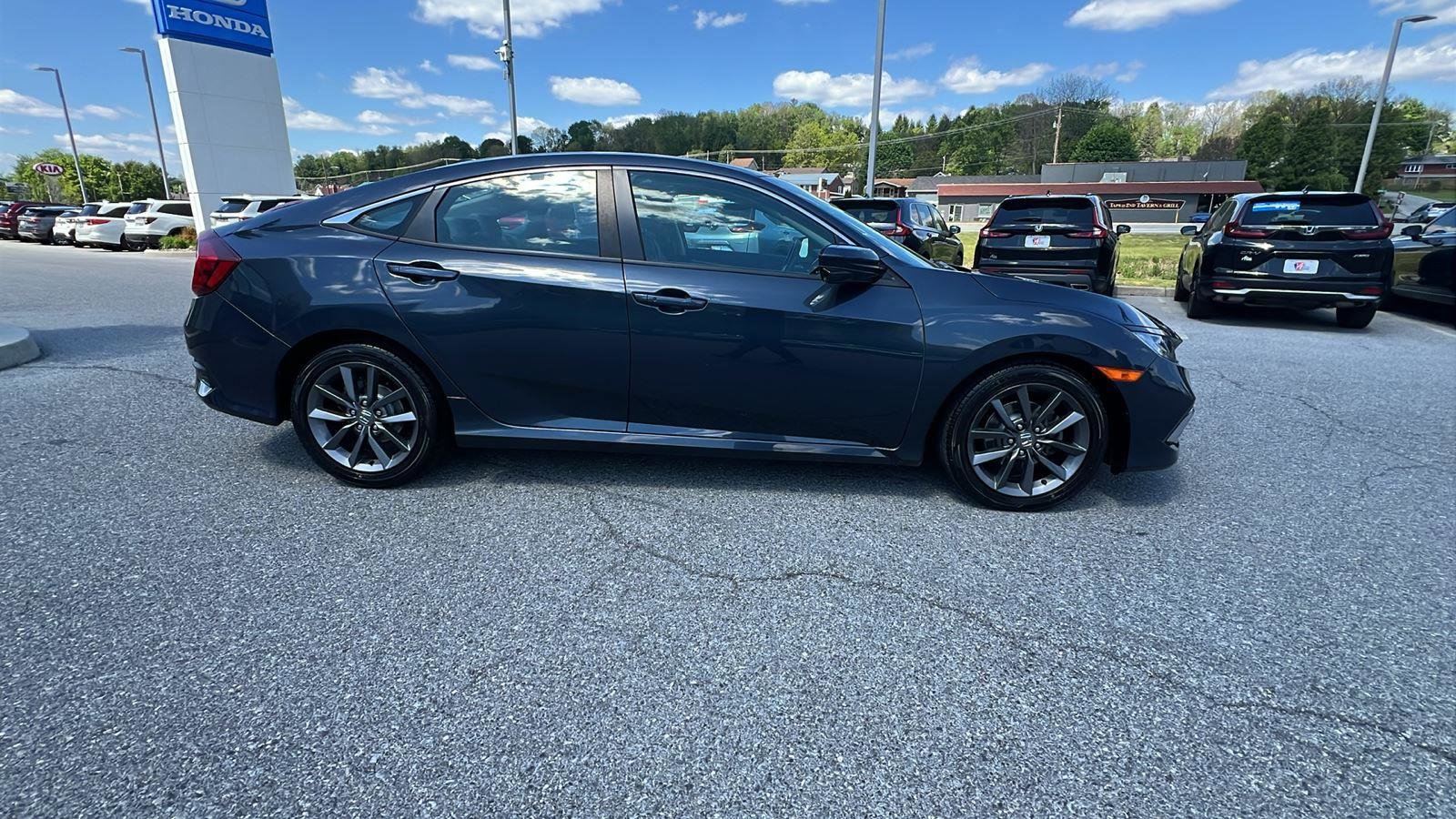 Certified 2021 Honda Civic EX-L image 3