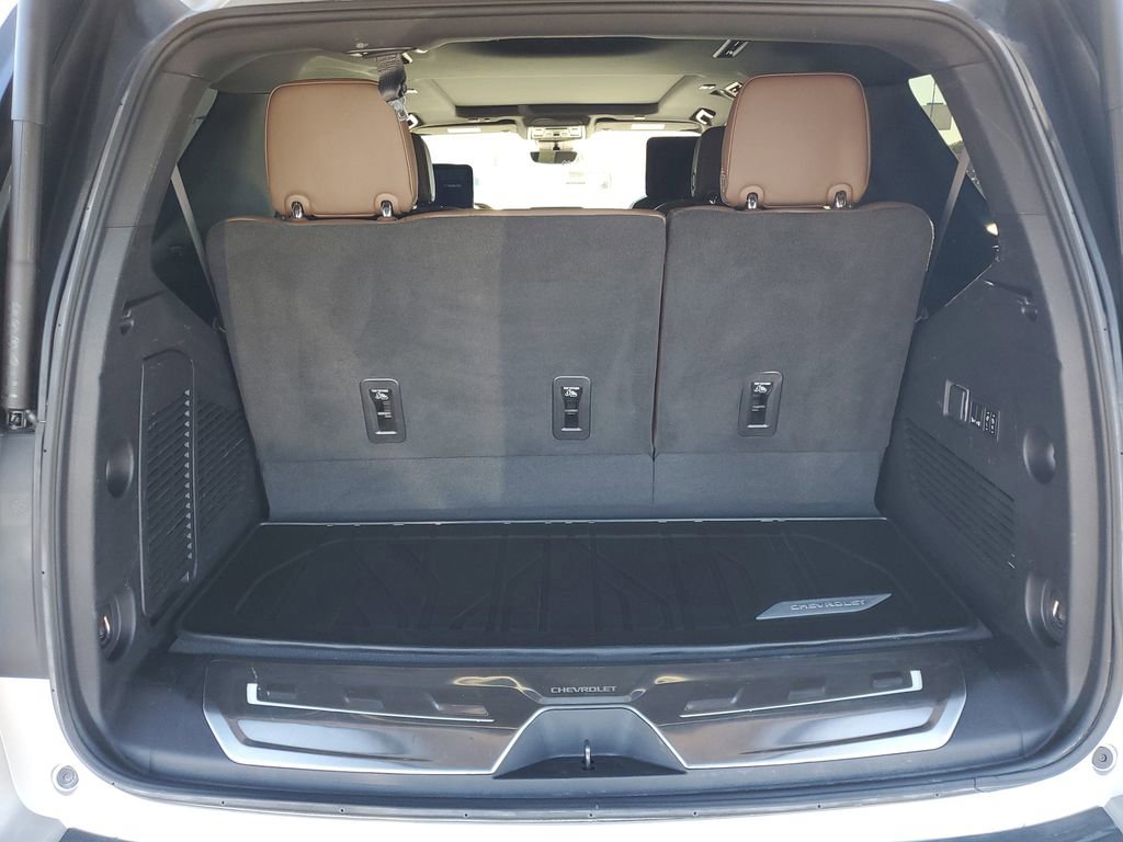 Used 2023 Chevrolet Tahoe High Country w/ LPO, Illumination Package image 32