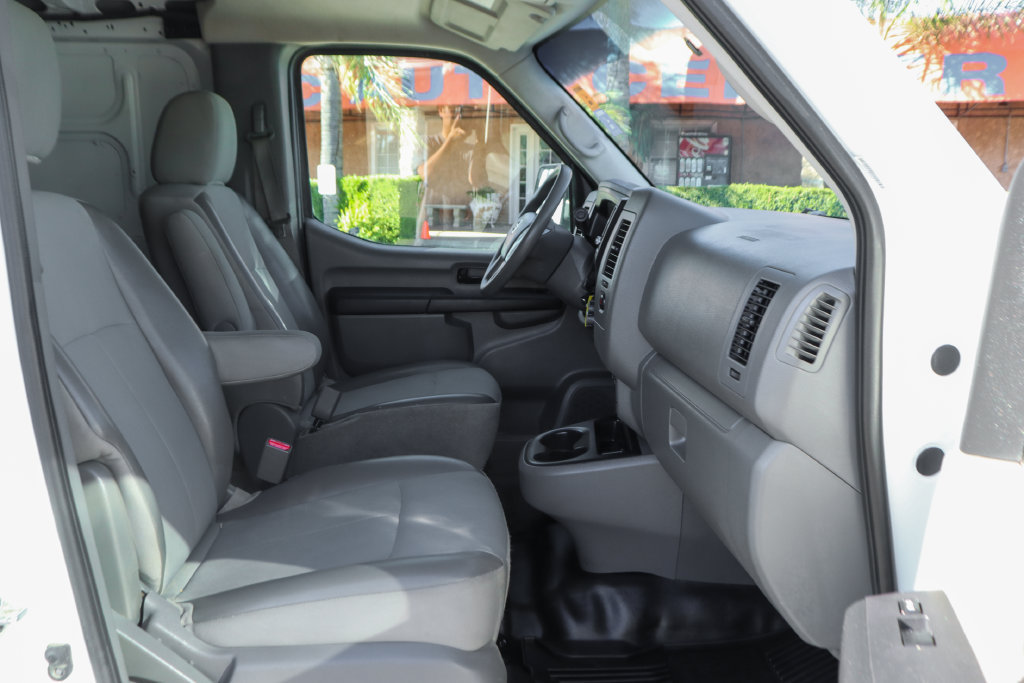 Used 2020 Nissan NV 3500 S RWD image 33