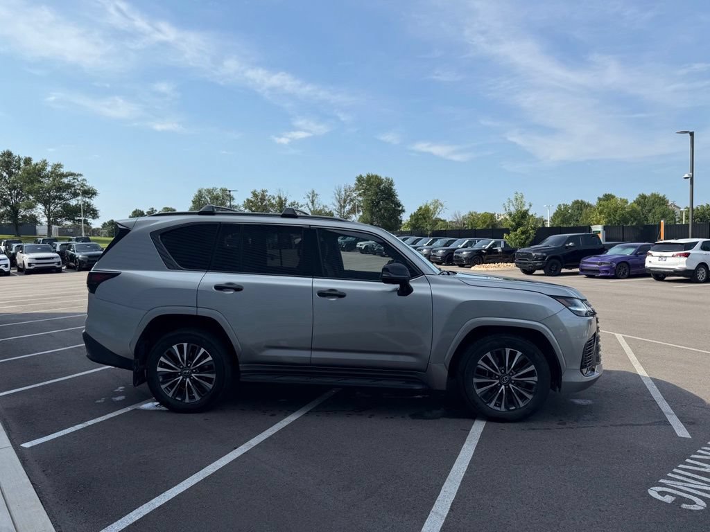 Used 2022 Lexus LX 600 4WD w/ Appearance Package image 6