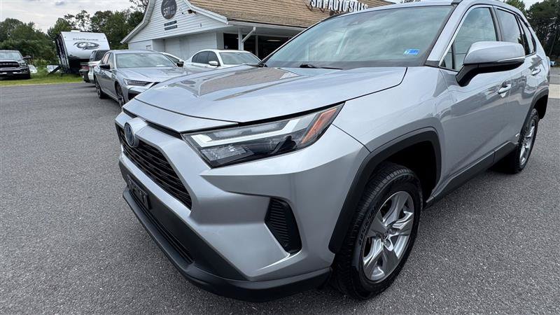 Used 2022 Toyota RAV4 XLE w/ Convenience Package AWD/4WD image 13
