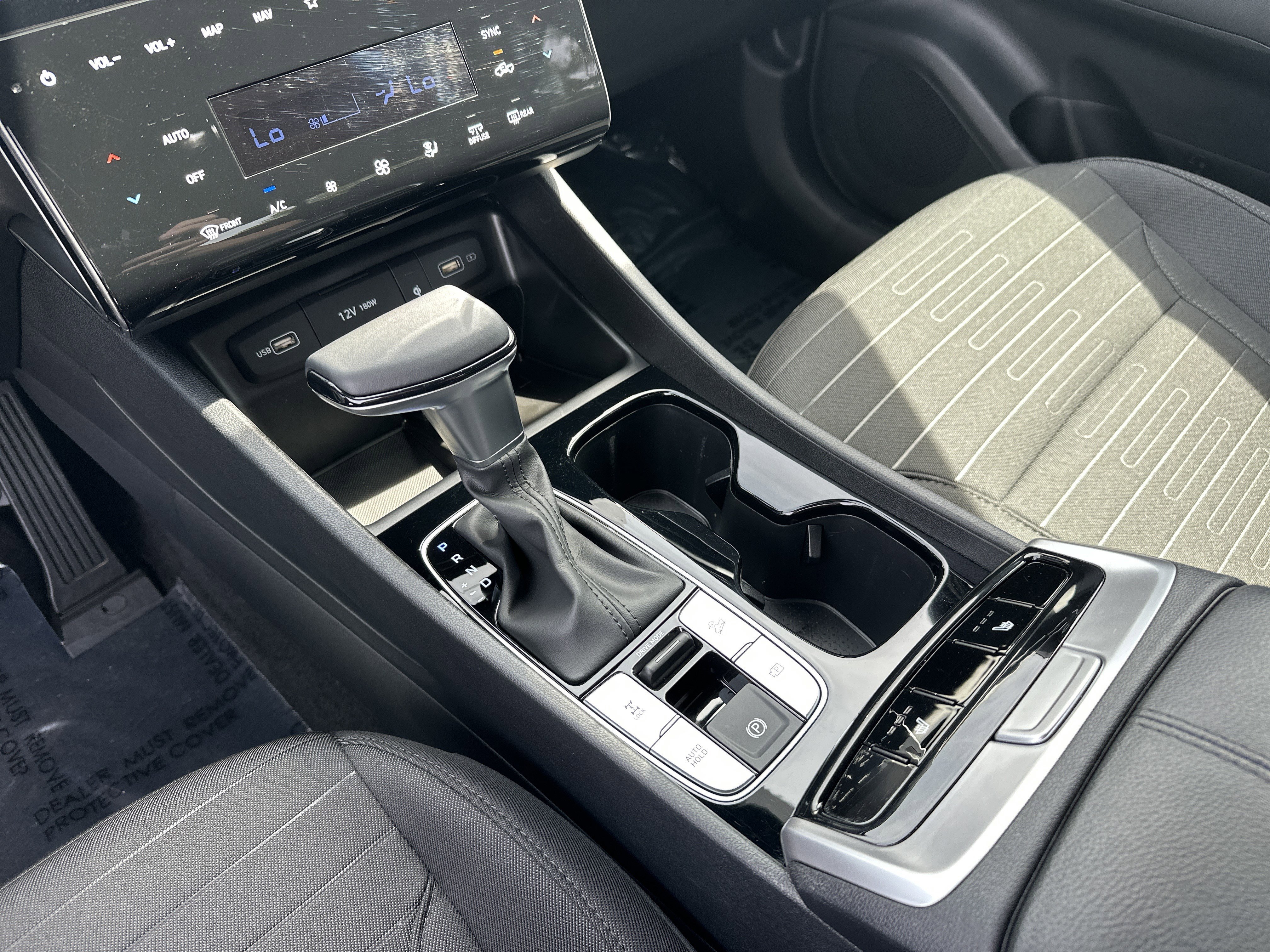 Used 2023 Hyundai Santa Cruz SEL Premium image 26