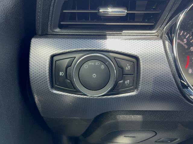 Used 2017 Ford Mustang Coupe RWD image 21