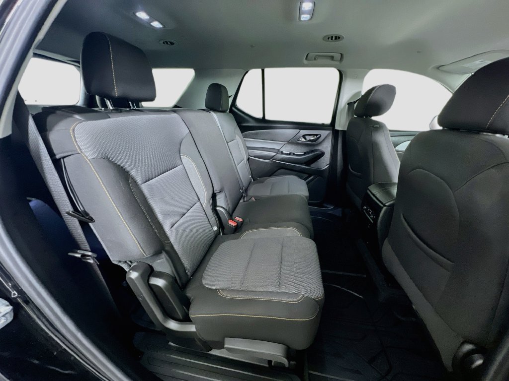 Used 2021 Chevrolet Traverse LT w/ LPO, Floor Liner Package AWD/4WD image 33