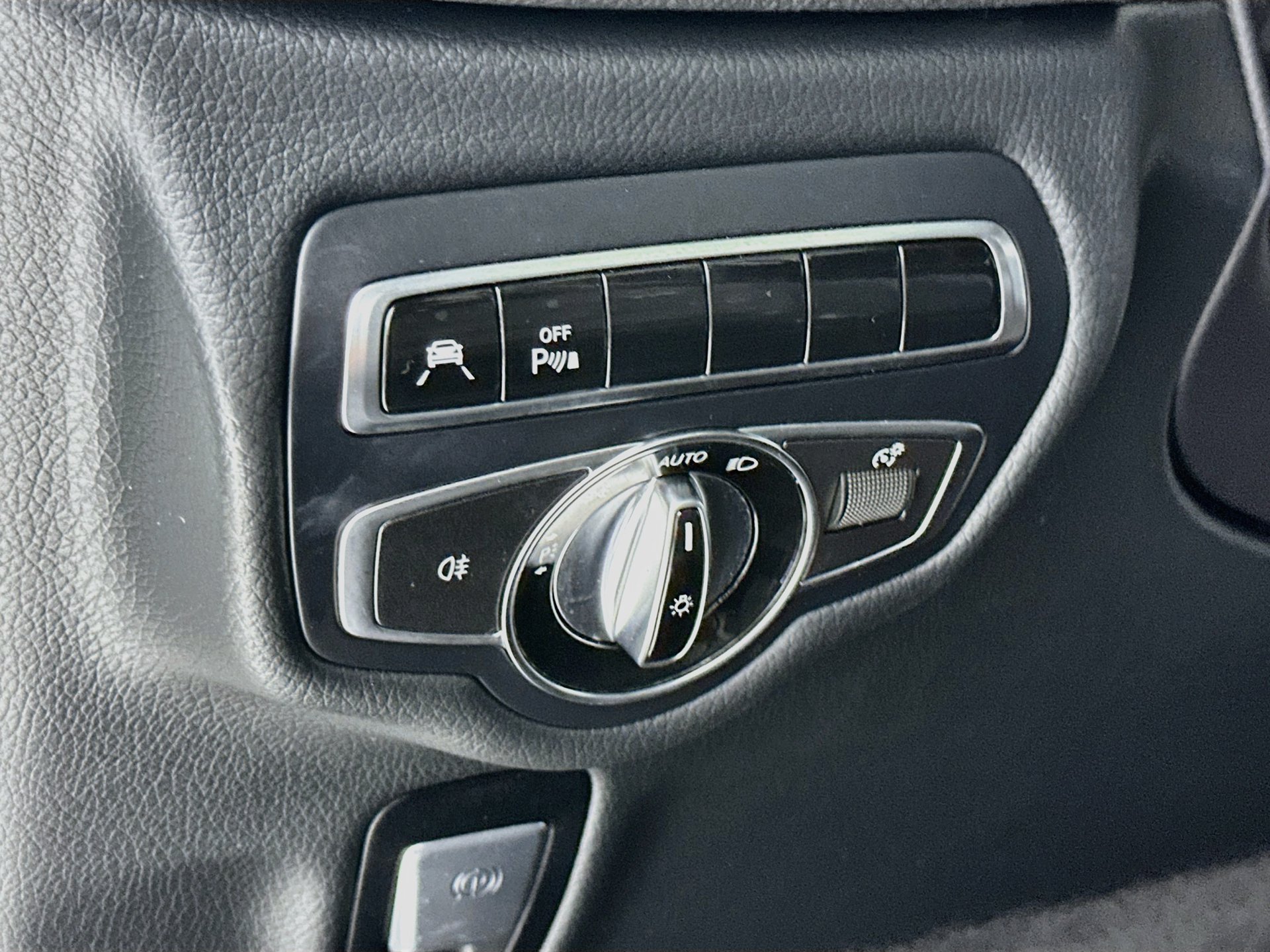 Certified 2022 Mercedes-Benz G 550 image 11