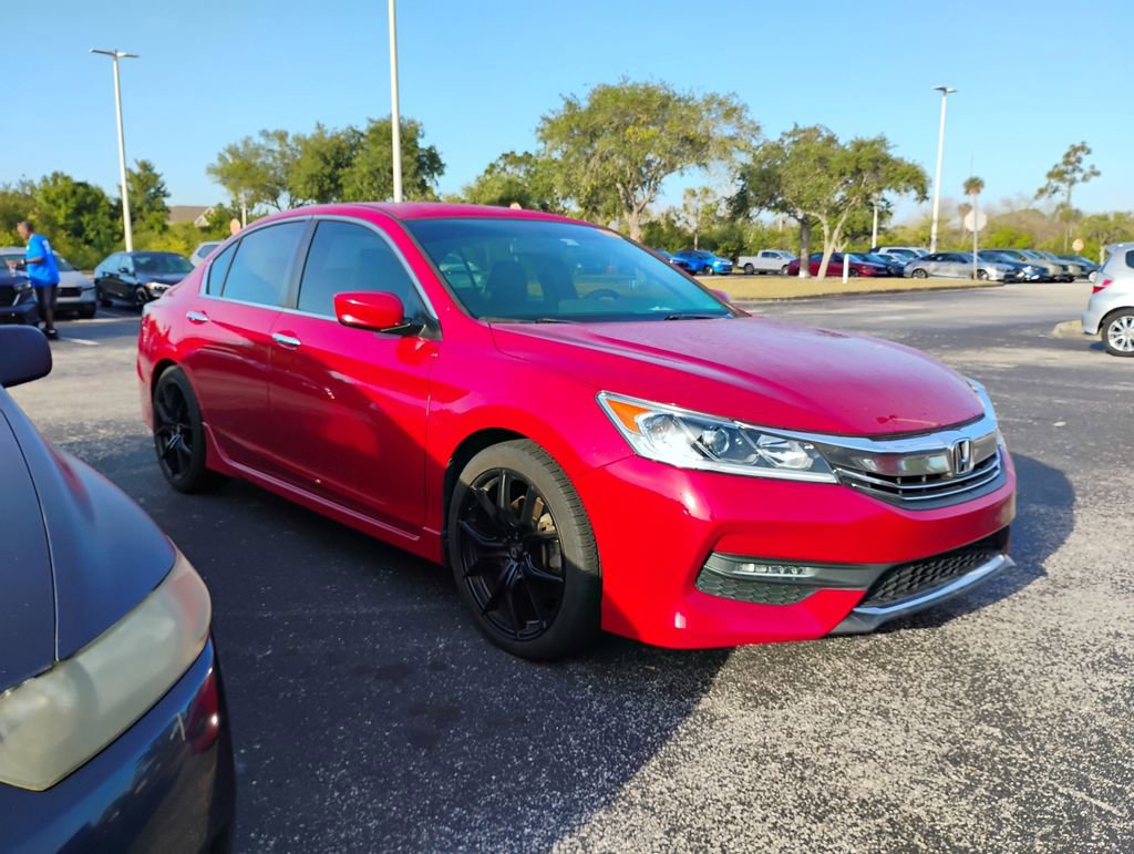 Used 2017 Honda Accord Sport image 1
