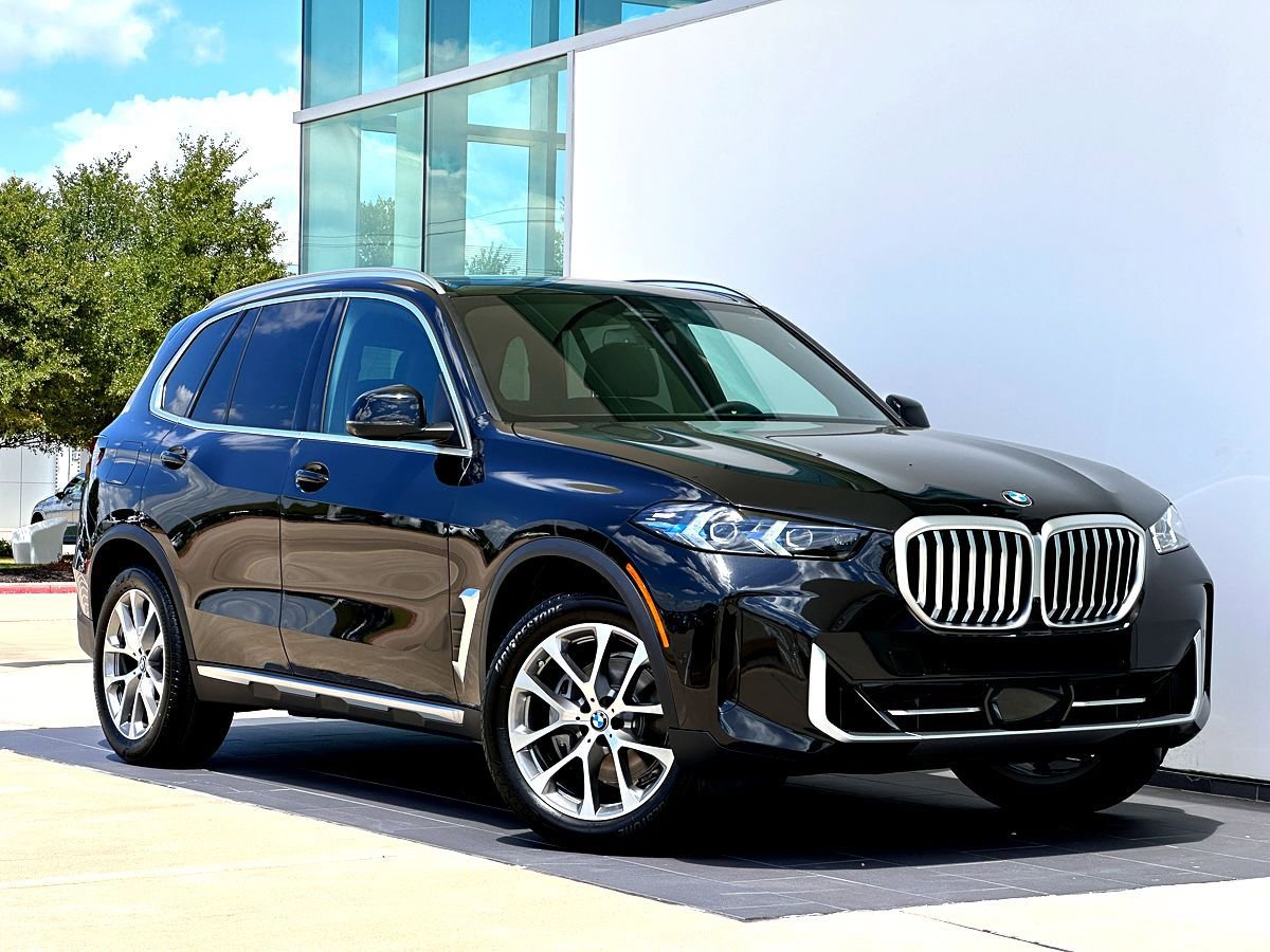 New 2026 BMW X5 sDrive40i w/ Climate Comfort Package image 1