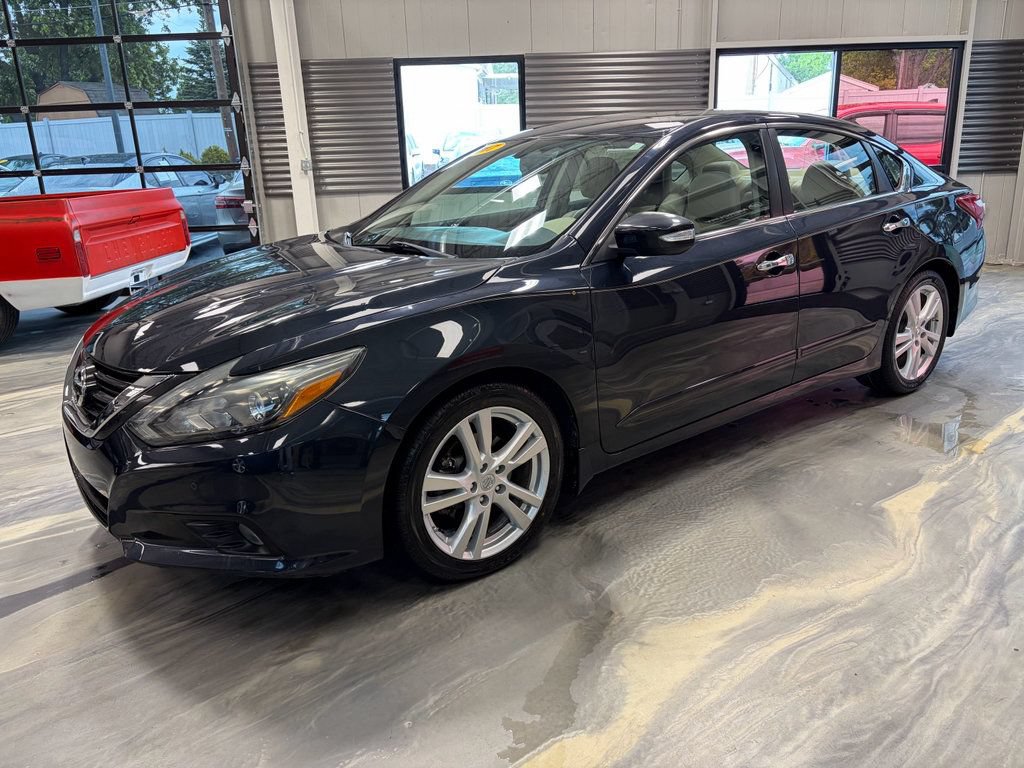 Used 2017 Nissan Altima 3.5 SL w/ 3.5SL Technology Package FWD image 38
