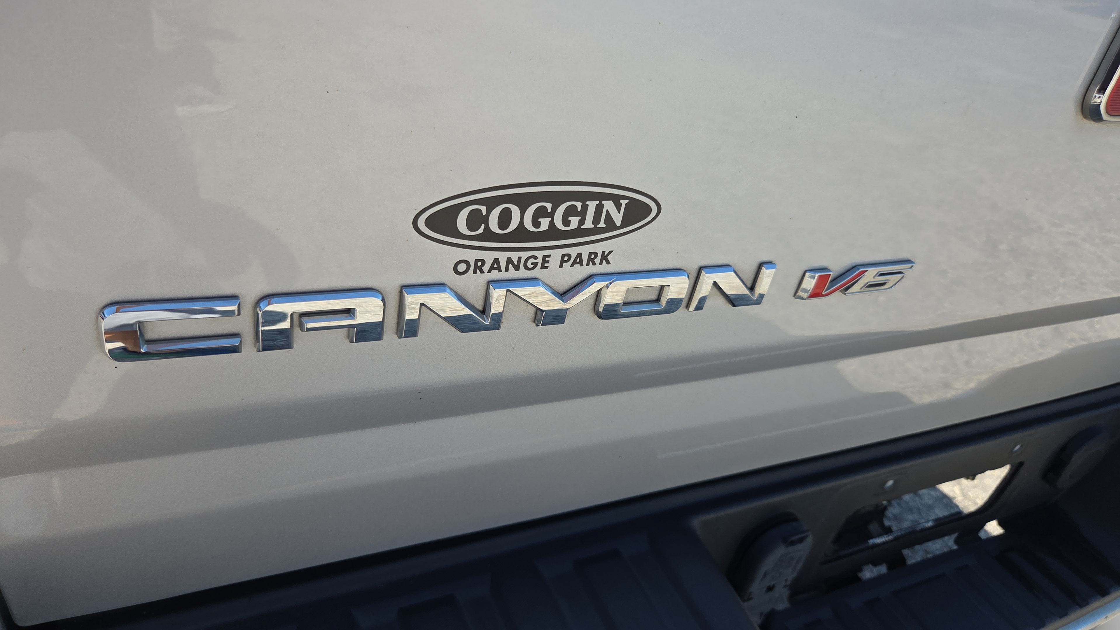 Certified 2020 GMC Canyon 2WD Crew Cab w/ Convenience Package image 30