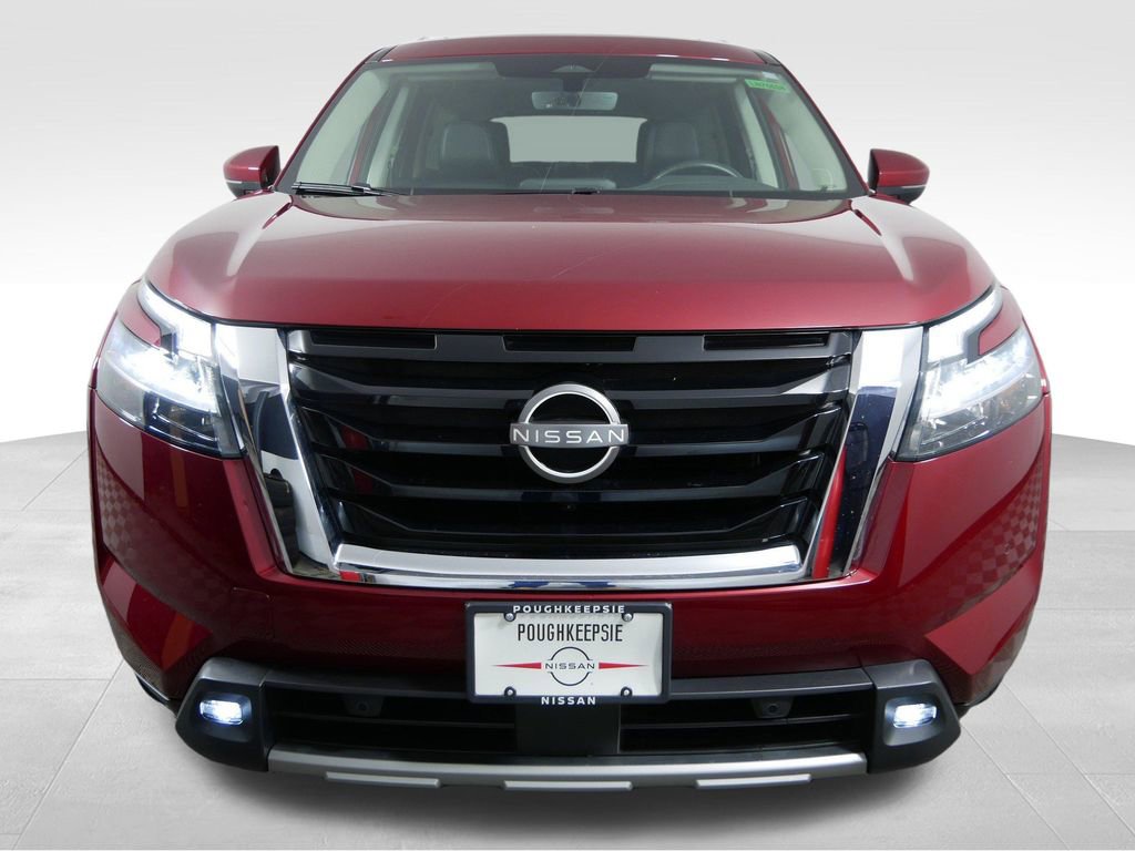 Used 2023 Nissan Pathfinder SL w/ SL Premium Package AWD/4WD image 3