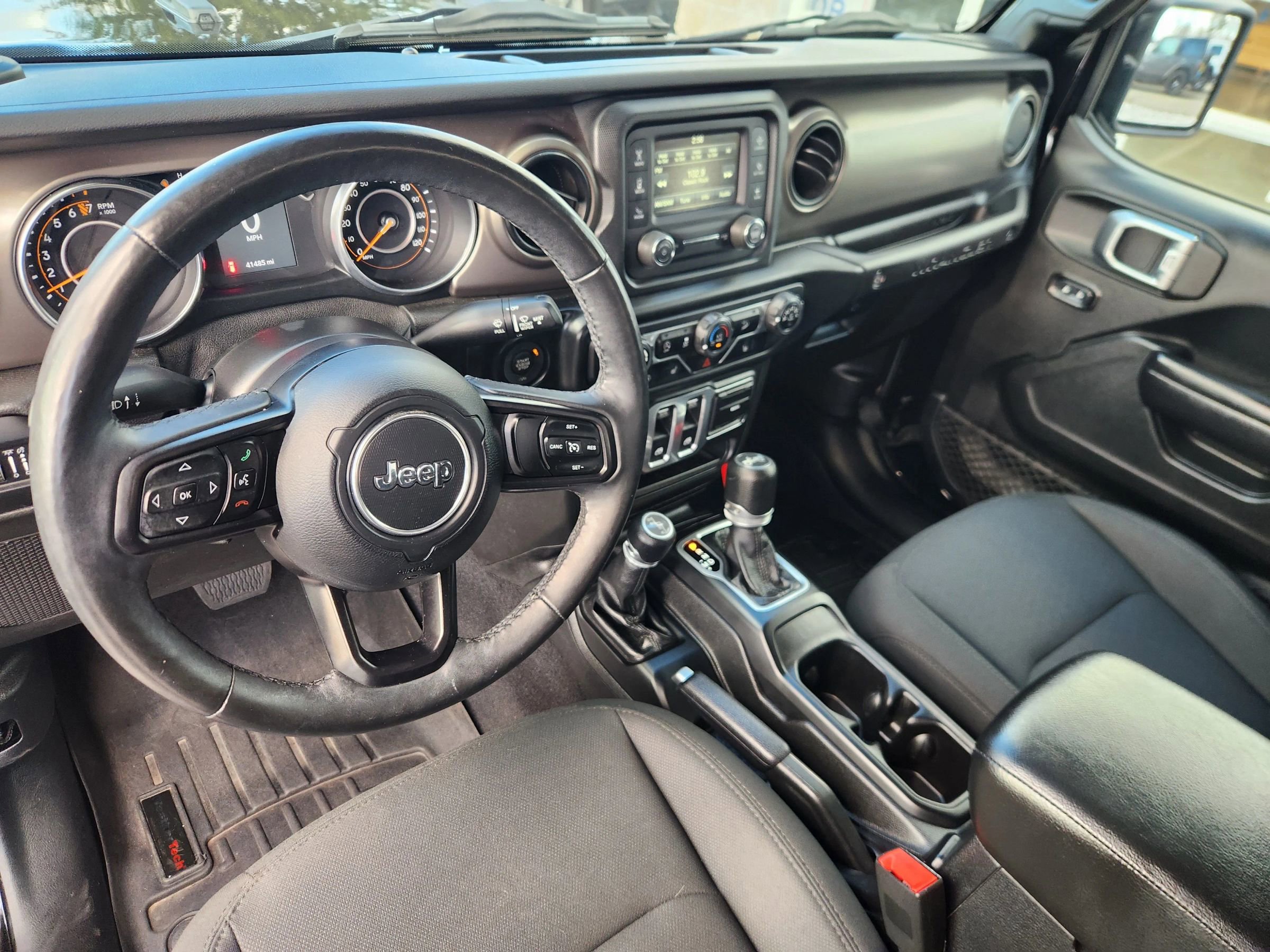 Used 2018 Jeep Wrangler Sport image 23