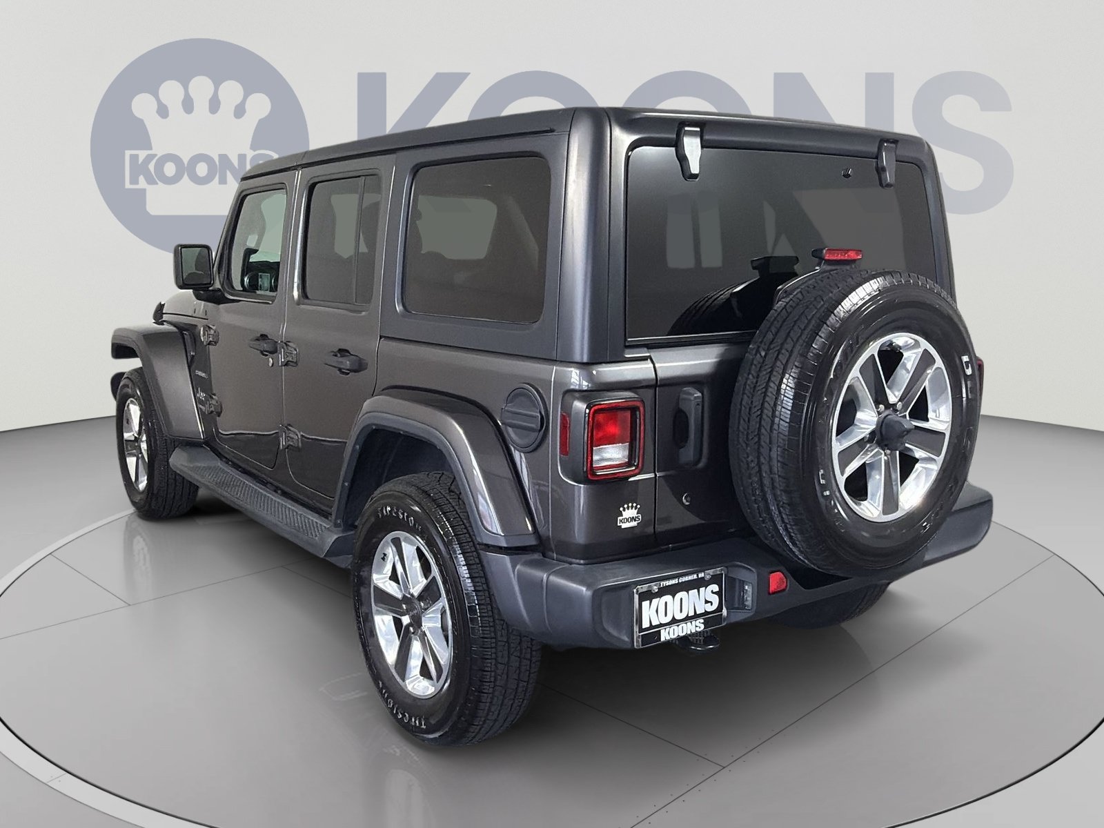 Used 2018 Jeep Wrangler Unlimited Sahara AWD/4WD image 4