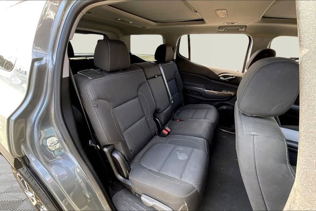 Used 2021 GMC Acadia SLE w/ Driver Convenience Package image 17