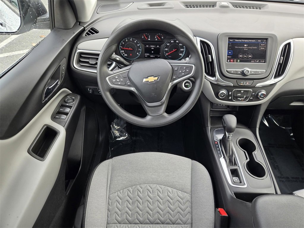 Used 2023 Chevrolet Equinox LS image 12