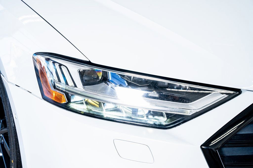 Used 2020 Audi S8 L w/ S8 Executive Package image 20