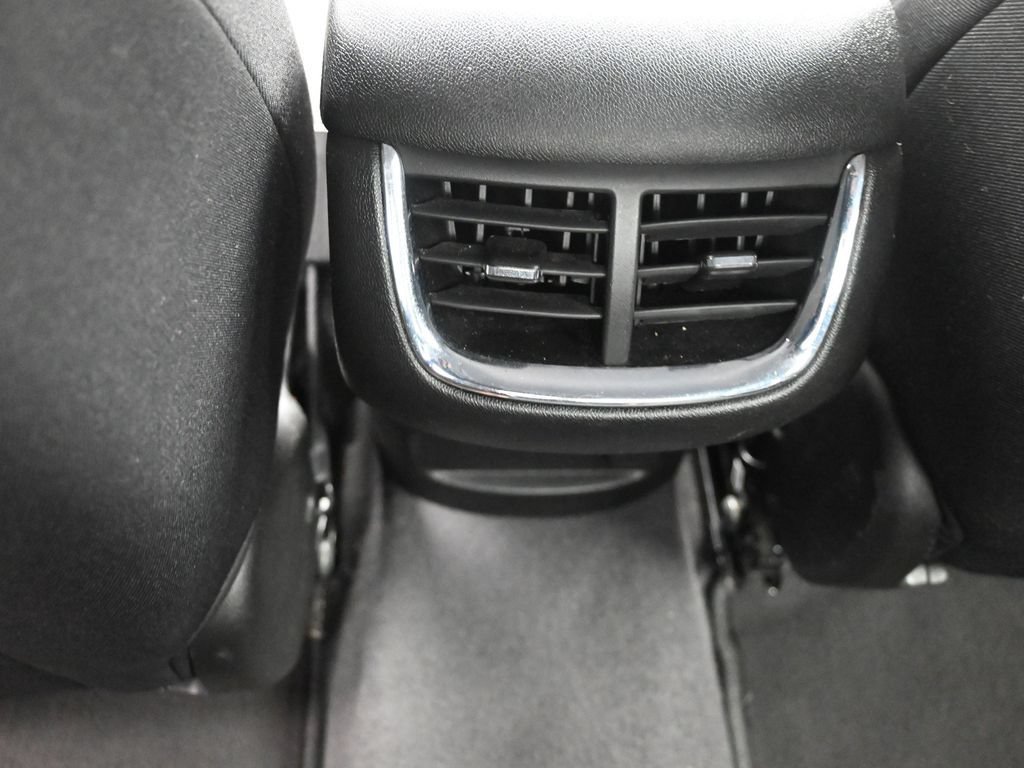 Used 2023 Chevrolet Malibu LT FWD image 21