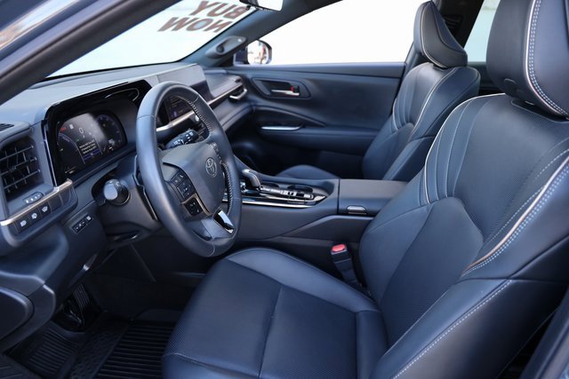 Certified 2025 Toyota Crown Signia w/ Advanced Technology Package image 10