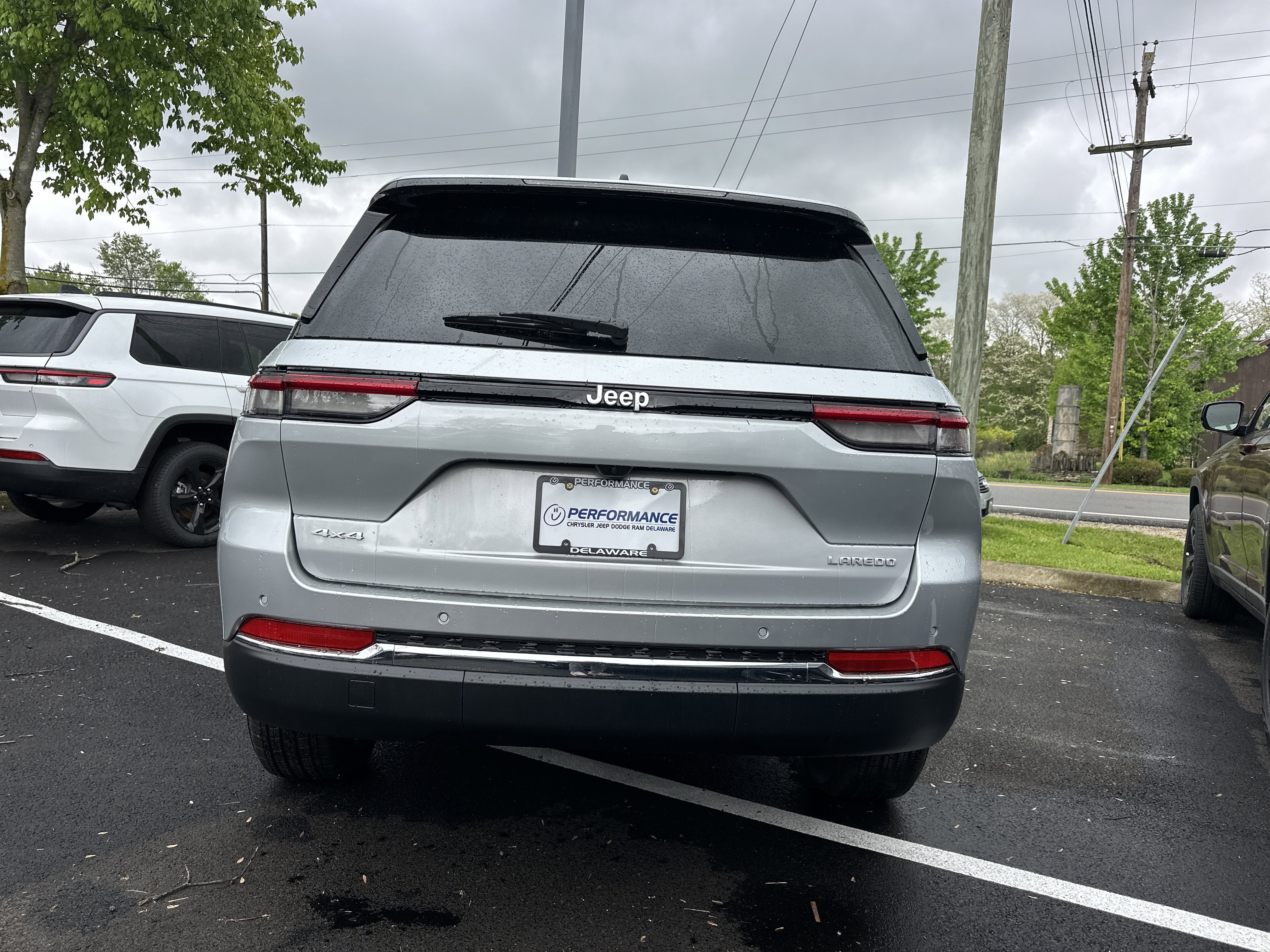 New 2026 Jeep Grand Cherokee Laredo AWD/4WD image 16